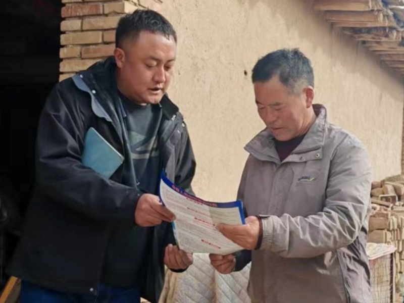 甘肃农垦黑土洼农场开展防范青少年药物滥用宣传活动